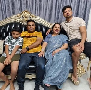 Meet your Posher, Soneri